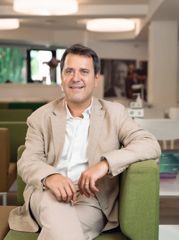 Dr. Álex García-Faura